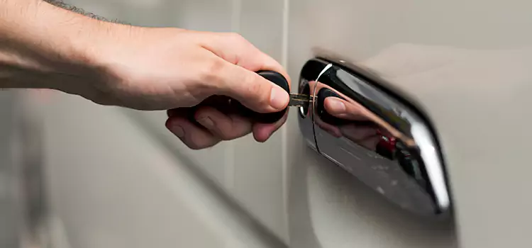 Why Choose Our Auto Locksmith Team in Kissimmee, FL?